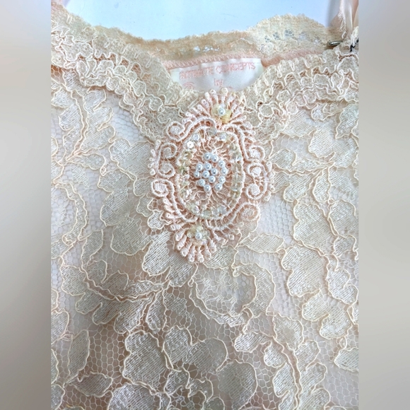 Intimate Concepts By Terry Russo  Gem-embellished Floral Lace Lingeries Set - Picture 1 of 4